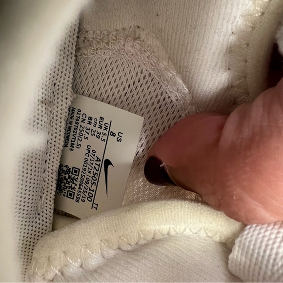 Women's Nike Air Max Fly Running Shoes White - Picture 5 of 5